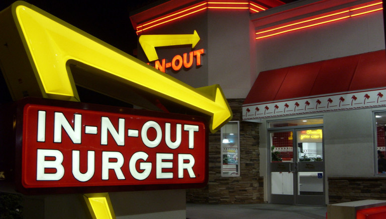 what-time-does-in-n-out-close-all-business-hours